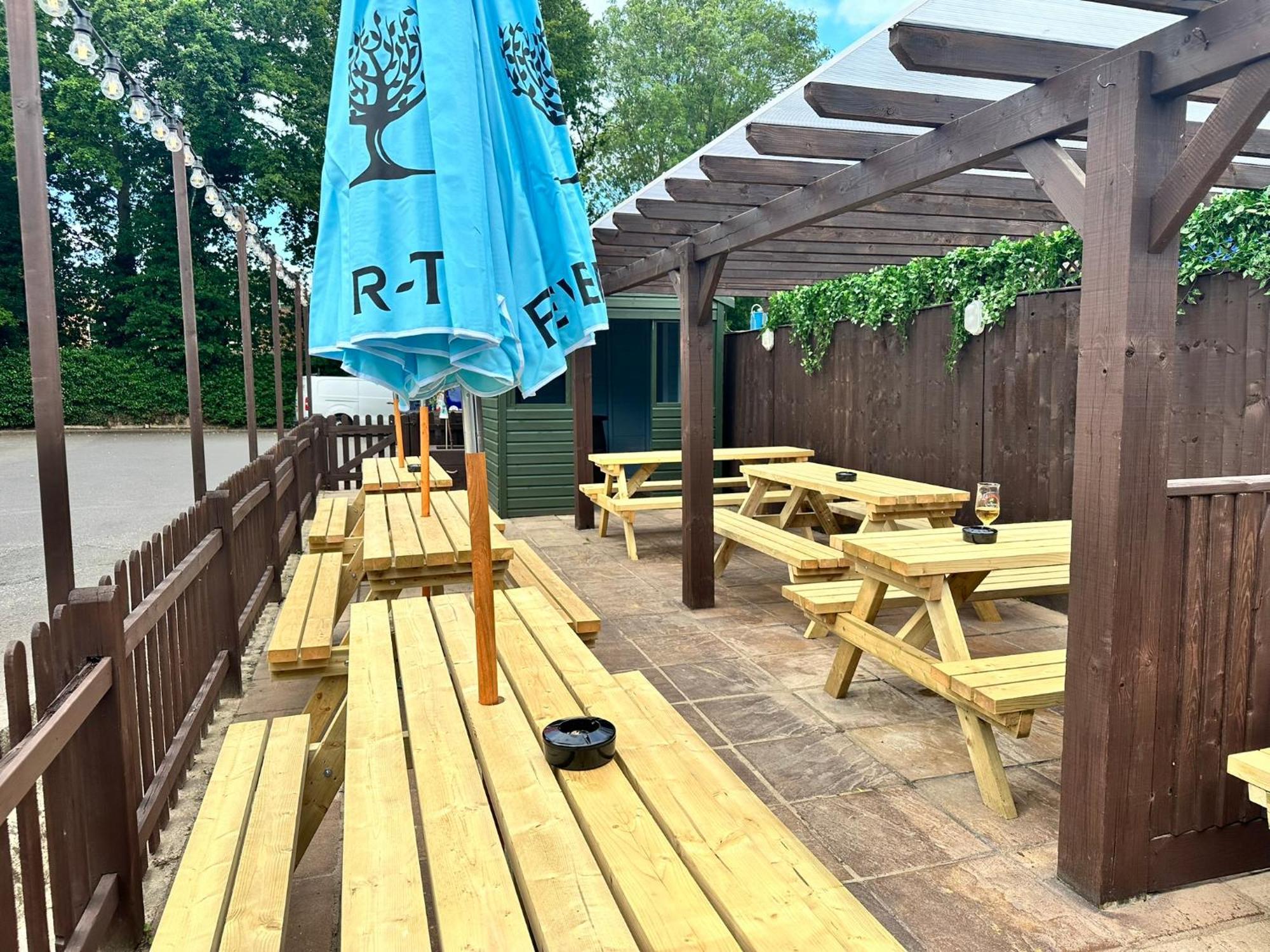 The Prince Albert Pub & Hotel ويندسور المظهر الخارجي الصورة