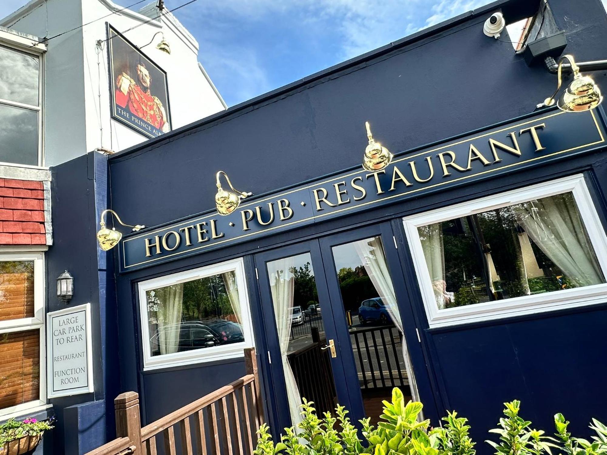 The Prince Albert Pub & Hotel ويندسور المظهر الخارجي الصورة