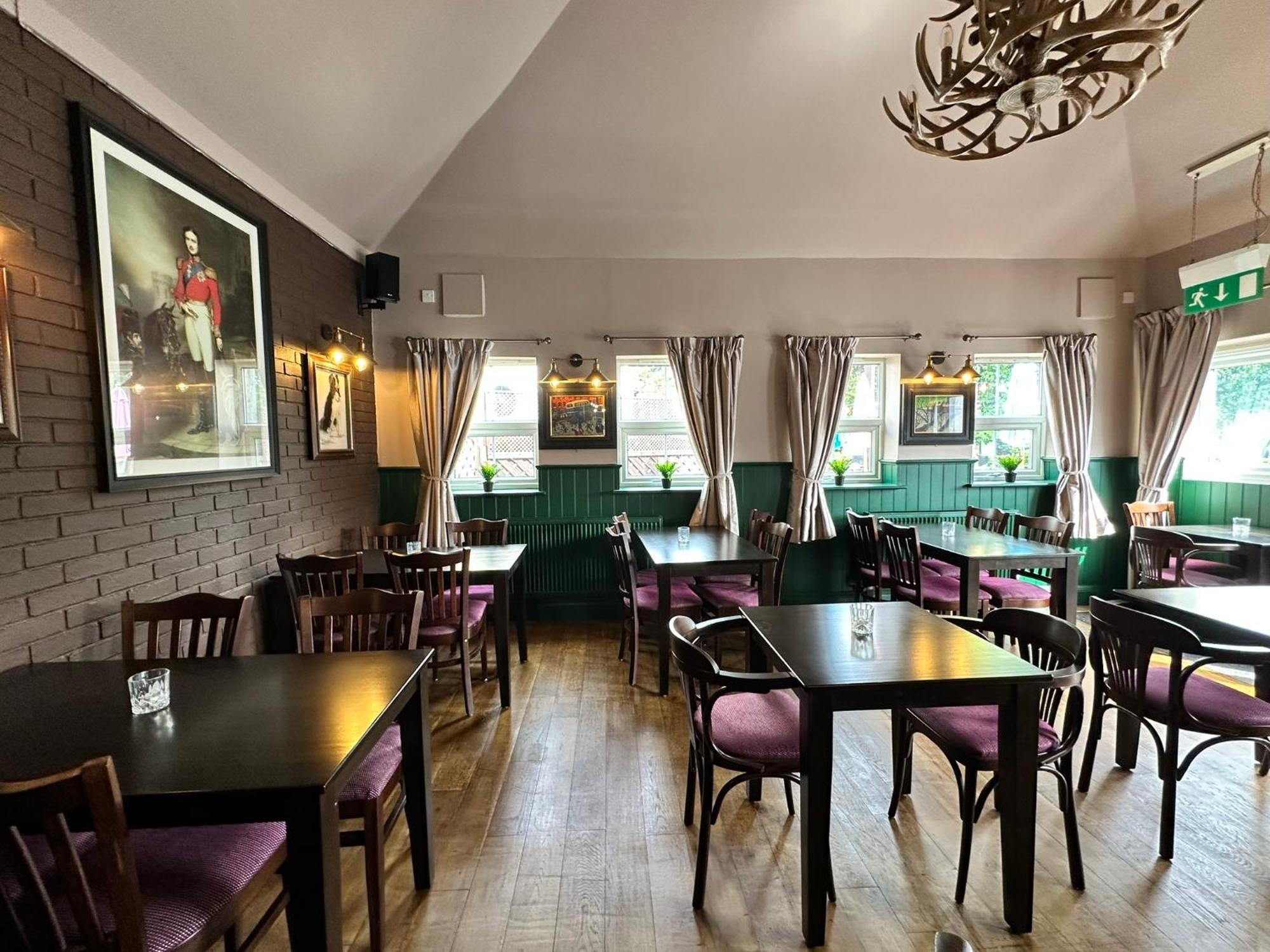 The Prince Albert Pub & Hotel ويندسور المظهر الخارجي الصورة